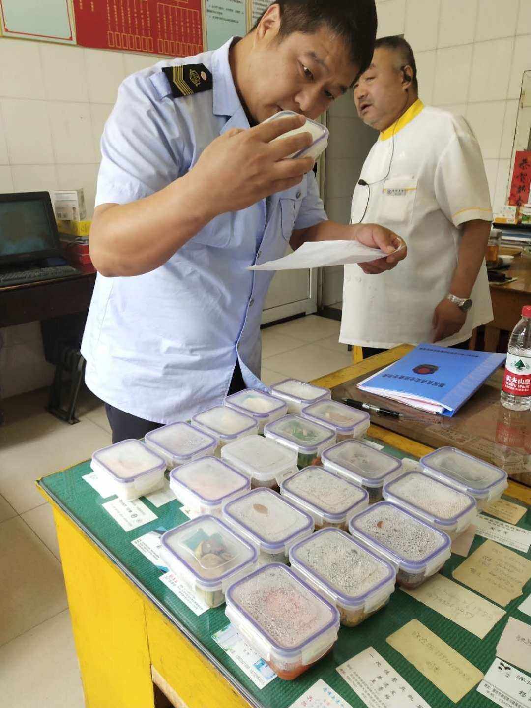 金年会：餐饮店如何确保食品储存的卫生安全