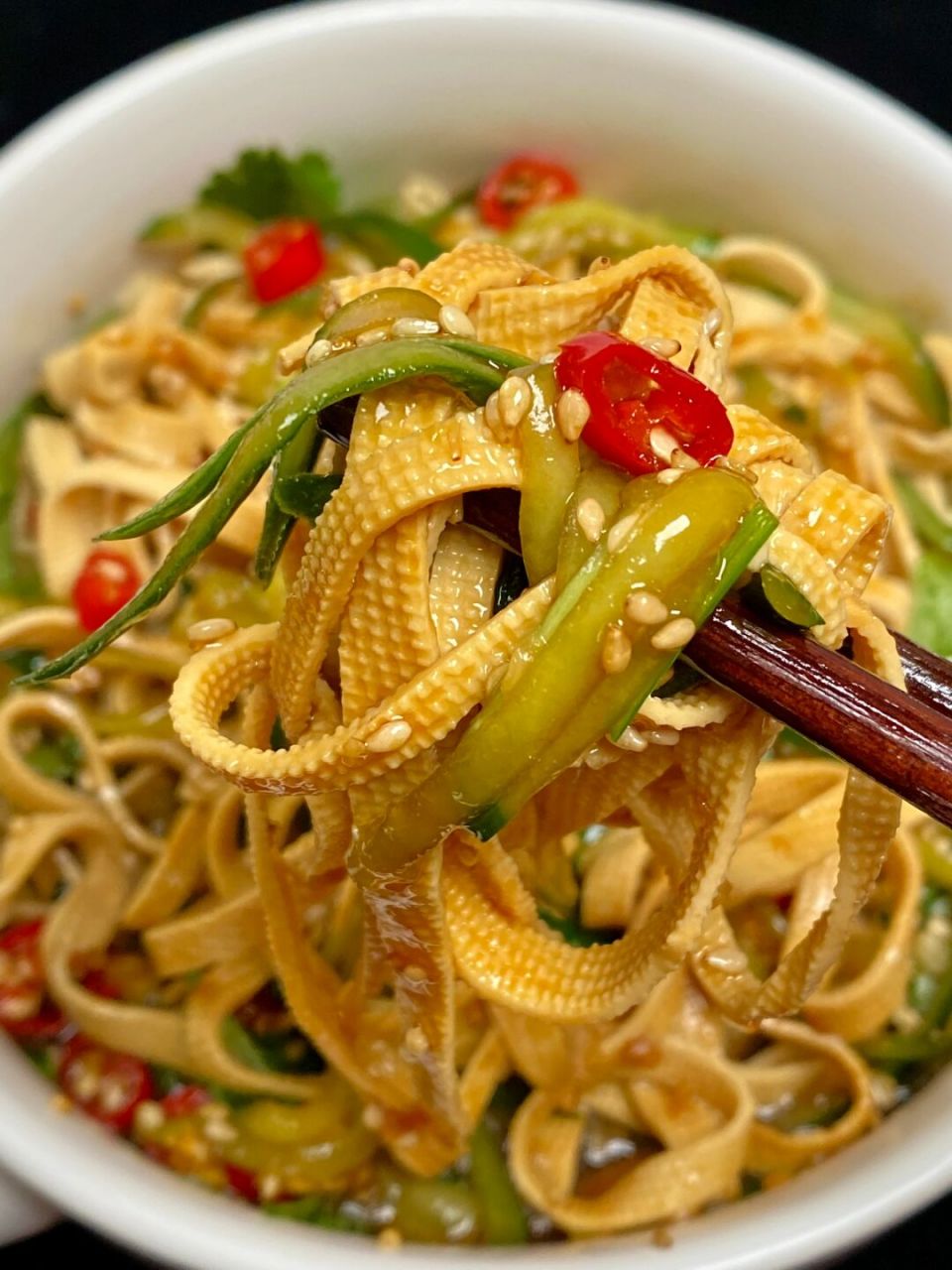 如何调配豆皮火锅的酸辣味道